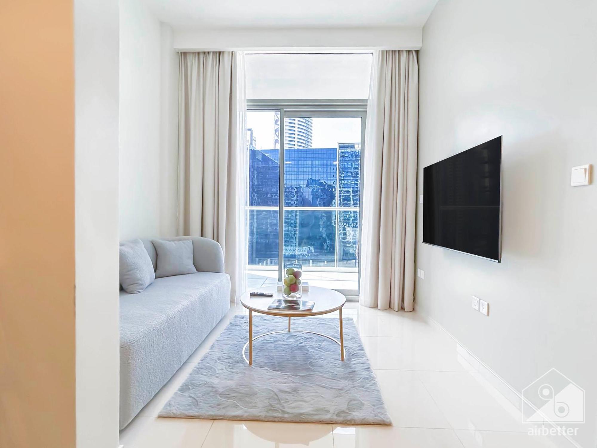 Gorgeous 1b With Balcony In Business Bay