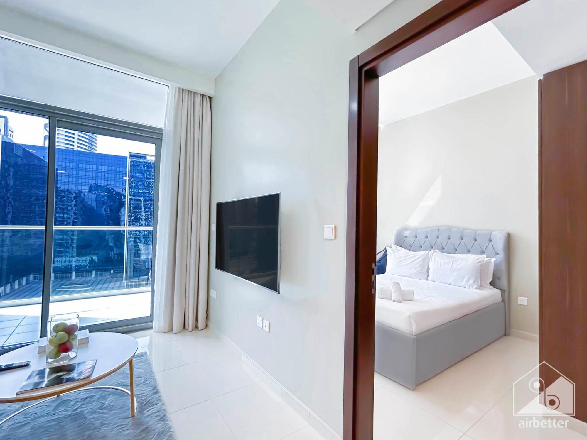 Gorgeous 1b With Balcony In Business Bay Dubai