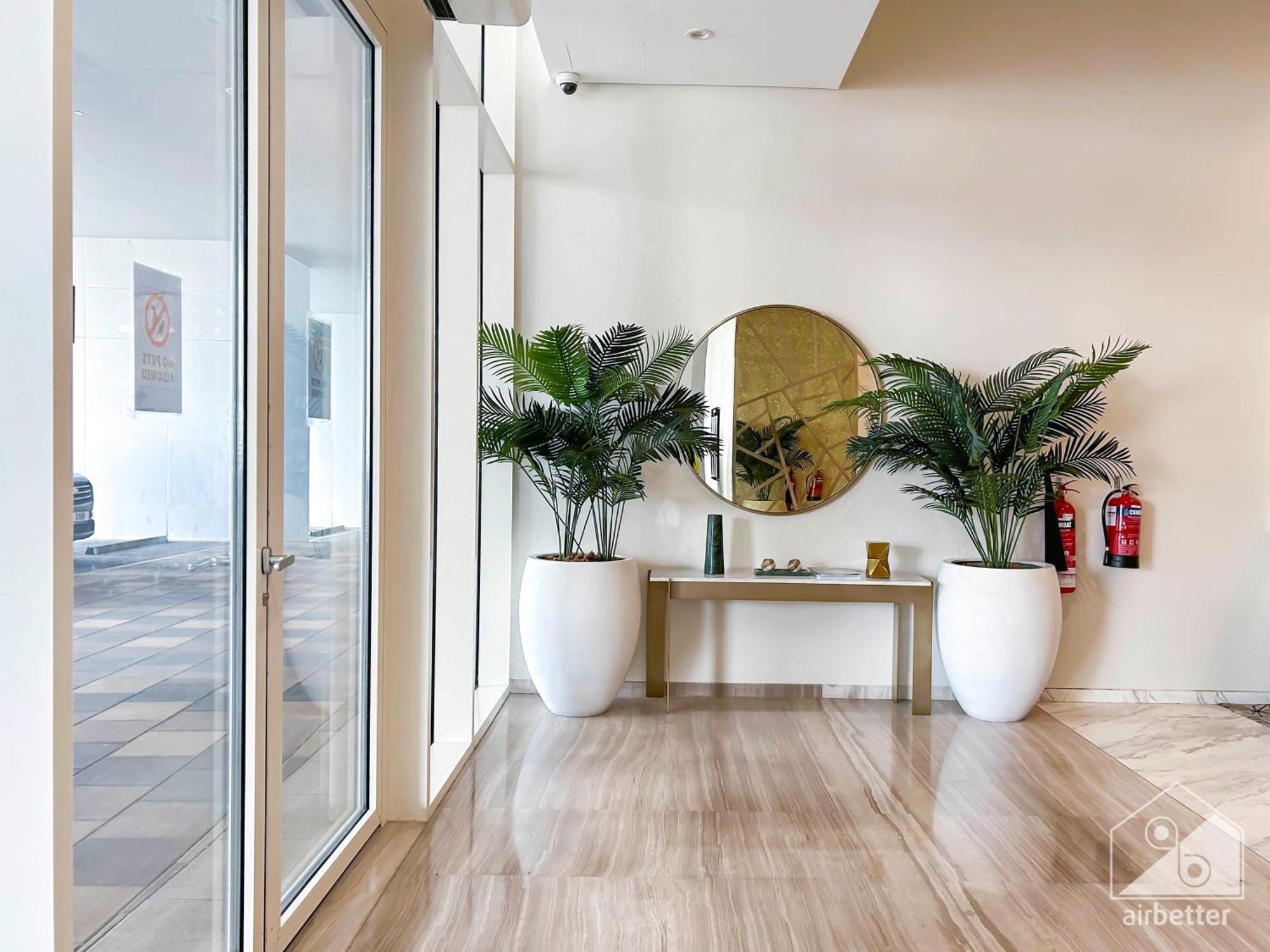 Apartment Gorgeous 1b With Balcony In Business Bay